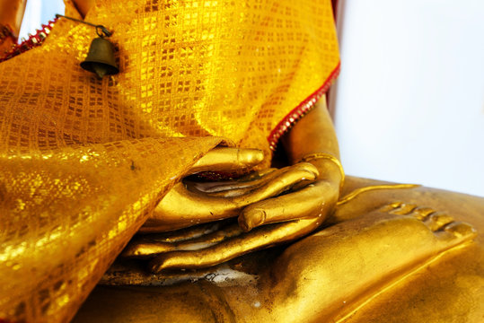 Hands of Gold Buddha concentration