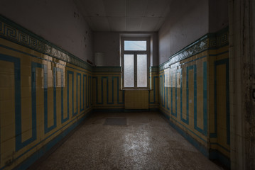 Salle de soins abandonnée