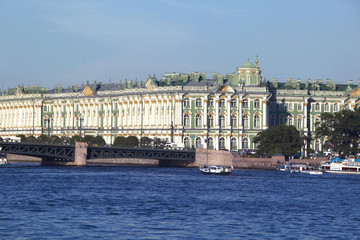 Fototapeta premium Winter Palace on the Neva River in St. Petersburg, Russian Federation