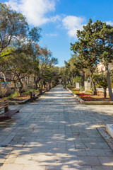 Malta Valletta Floriana: The Mall Gardens - green Malta - Monument