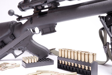 Gewehr mit Munition