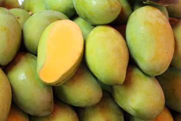 Green mango yellow flesh put together a lot.
