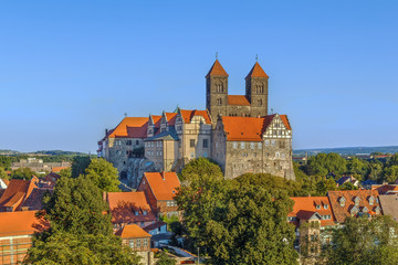 Fototapeta na wymiar The castle and church, Quedlinburg, Germany