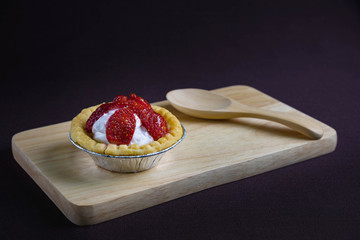 mini cookies tart strawberry