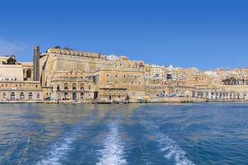 Obraz premium Malta Valletta Fort Lascaris Battery / Lascaris War Rooms - Lift - Sea View