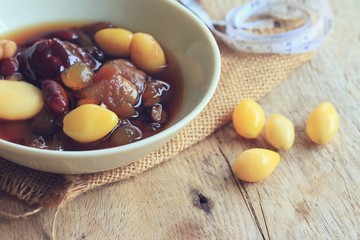 Chinese desert in syrup