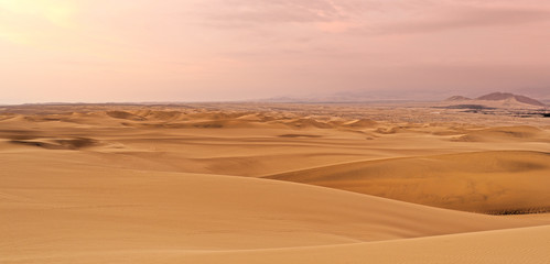 Fototapeta na wymiar Wüste in Peru
