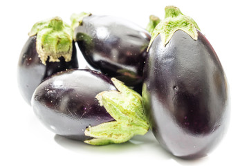 Aubergine isoliert 