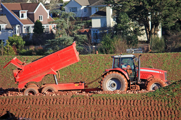 Tractor with tipper trailer