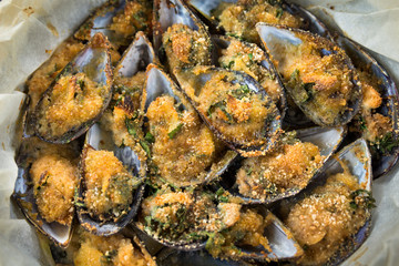Cozze gratinate, gratin mussels