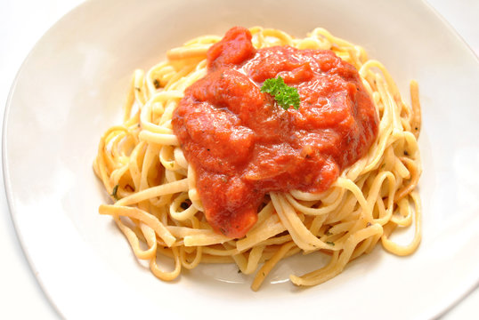 Linguini Pasta Served with Tomato Sauce
