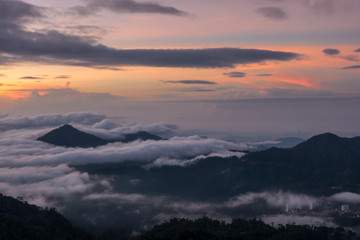 Fototapeta na wymiar Sunrise at a mountain