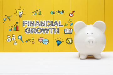 Financial Growth text with piggy bank