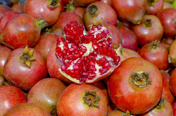 Fototapeta na wymiar Food tropical fruit on a market, the product 