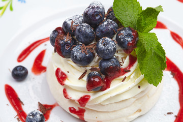 Meringue cake Pavlova with blueberry