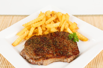 Rumpsteak mit Pommes