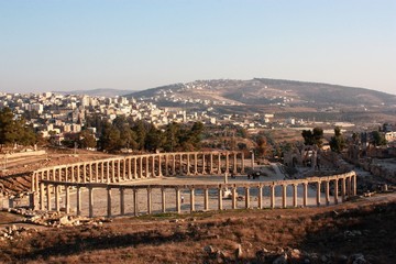 Fototapeta na wymiar Oval Forum in Jerash in Jordan, Middle East
