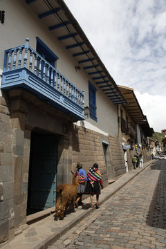Tupac&rsquo;s wall with its gray andesite blocks on San Agustin street, Cuzco, Peru.