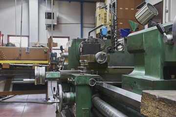 mechanical tooling and tools and lathe