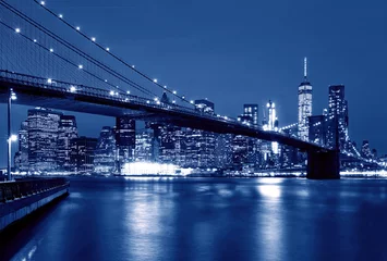 Papier Peint photo Lavable Photo du jour Pont de Brooklyn la nuit, New York, USA