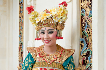 balinese legong dancer