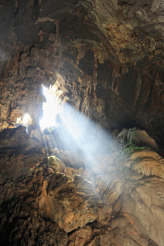 Tham Phu Kham cave near Vang Vieng