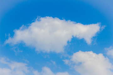 Fototapeta na wymiar Cloud against the blue sky