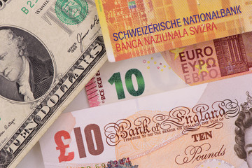 Fototapeta na wymiar Geldscheine in verschiedenen Währungen