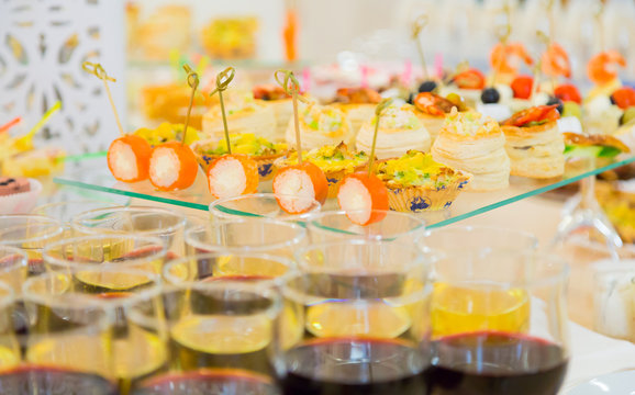 Delicacies and snacks in the buffet. Seafood. A gala reception. Banquet. Catering.