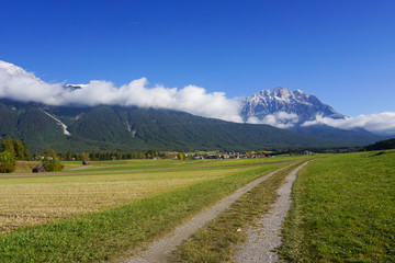 Valley path and mountain Hohe Munde in Austria