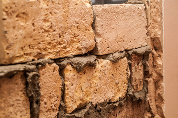 Flat renovation, master agrees brick on brick, says partition wall, mortar on bricks