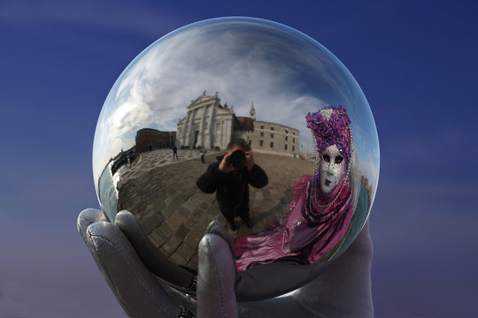 Magic ball