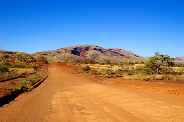 Fototapeta na wymiar dirt road outback australia