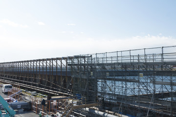 橋梁工事　イメージ埋め立て地　海の森　東京オリンピック競技会場エリア　足場　インフラ急ピッチで整備 © oka