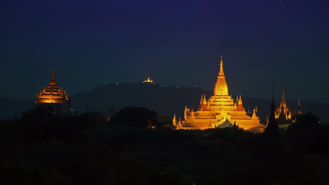 Buddhist Temples and Pagodas at Bagan Burma (Myanmar) Day to Night Timelapse
