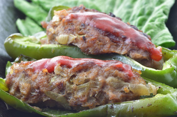 ピーマンの肉詰め