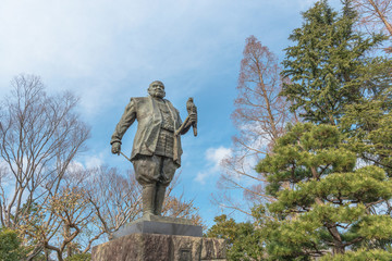 駿府城公園本丸跡の徳川家康像
