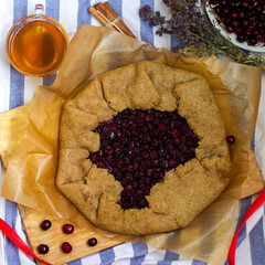 Rye biscuit with cherries