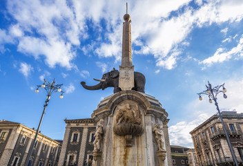 Symbol of Catania - Elephant statue from 18th century on Cathedral Square, Sicily, Italy - obrazy, fototapety, plakaty