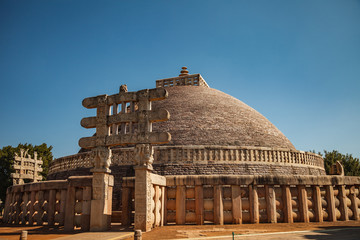 buddhist monuments at sanchi