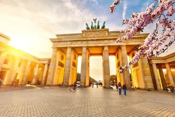 Deurstickers Berlijn Brandenburger Tor bij de lente, Berlijn