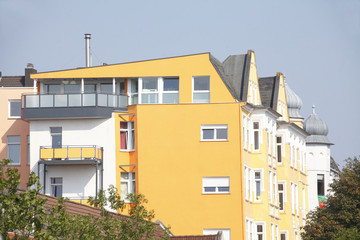 Fototapeta na wymiar Moderne Wohnhäuser, Balkone