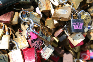 錠に込められた思い