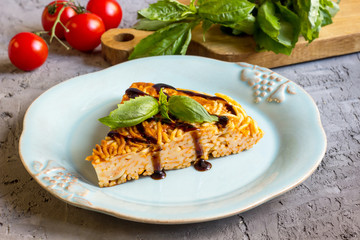 spaghetti frittata with eggs and cheese