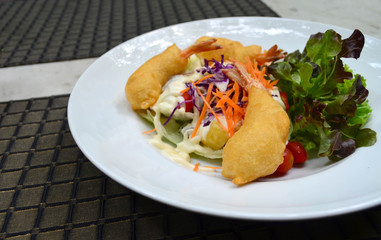 Fried shrimp salad cream with mix vegetable
