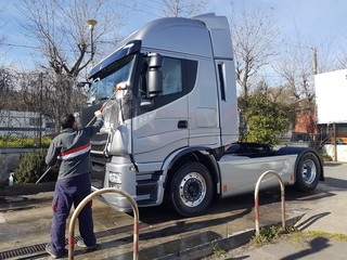 Lavaggio a  mano