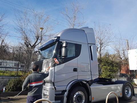 Lavaggio acon spazzolone