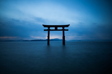 Sanctuaire de Shirahige silhouette au lac Biwa, Shiga, tourisme du Japon