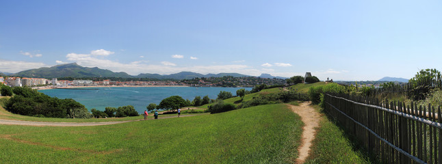panoramic view of beautiful bay of saint jean de luz with mountain la rhune on atlantic coast in summertime, basque country, france © Barbara C