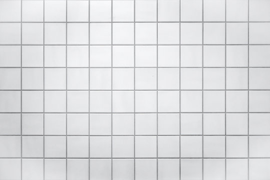 Wei&szlig; geflieste Wand, kleine Kacheln